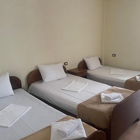 Hotel Saint Marena Pogradec Exterior foto