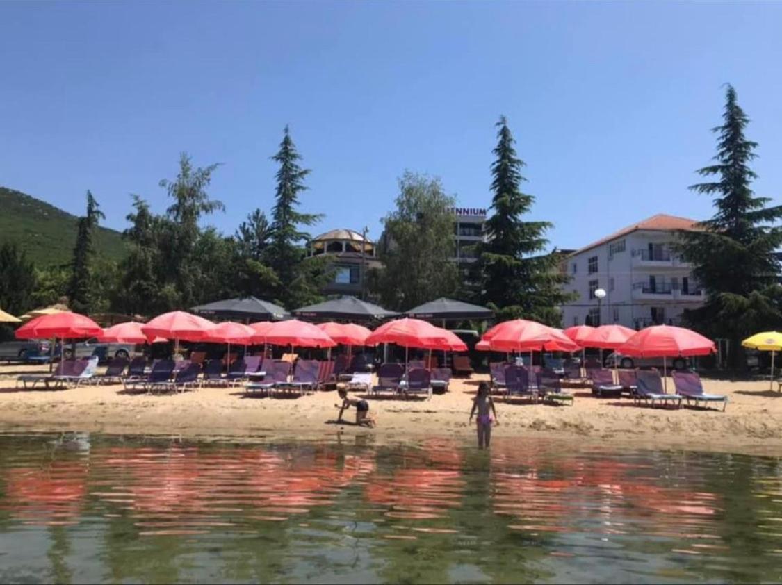 Hotel Saint Marena Pogradec Exterior foto